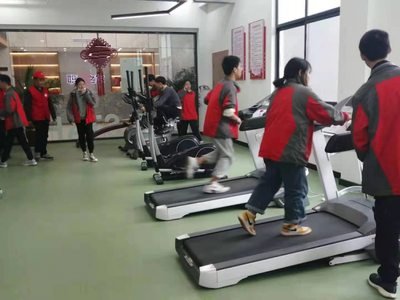 做职工的贴心人和暖心人 丰富健身休闲活动，提升团队幸福感